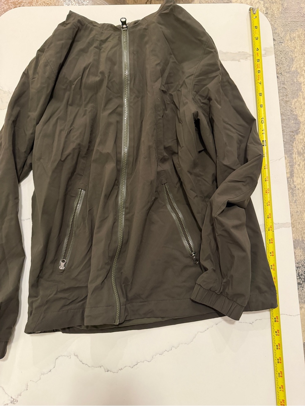 lululemon women’s Olive Zip-Front Lightweight windbreaker Jacket size 8